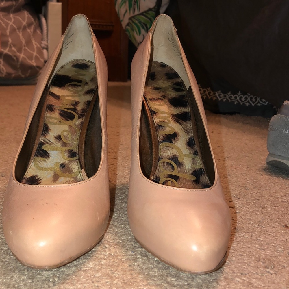 Pink nude Sam Edelman heels